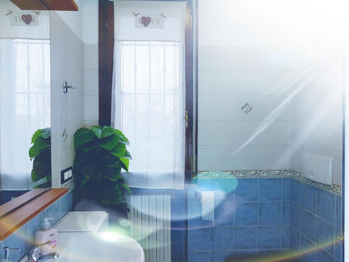 Guest Holiday Filangieri 1 レッジョ・エミリア エクステリア 写真